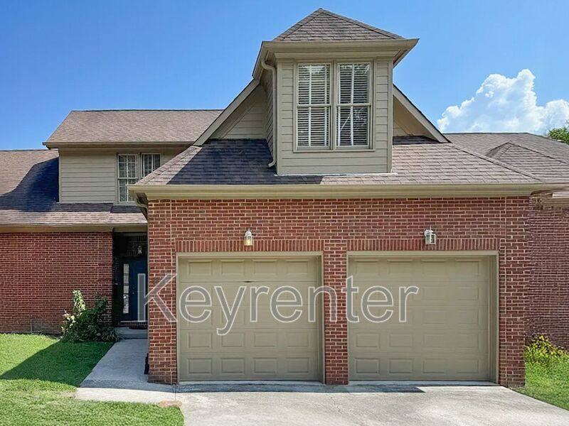 Townhouse for rent at 112 Park Meade Dr, Oak Ridge, TN 37830