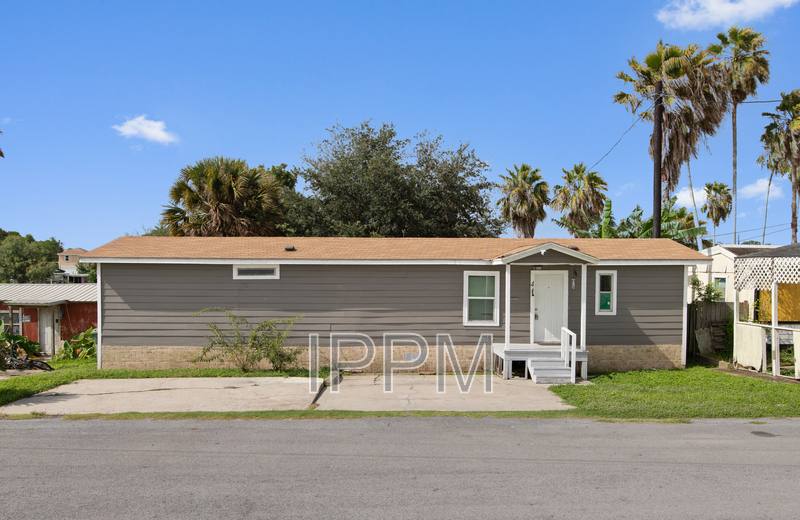 House for rent at 4 S Tejas Dr, Los Fresnos, TX 78566