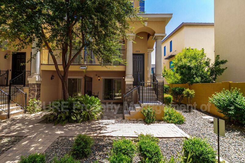 Townhouse for rent at 421 W 6th St #1013, Tempe, AZ 85281