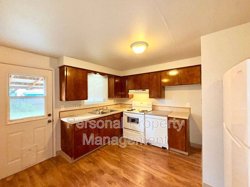 Townhouse for rent at 10905 NE 7th St, Vancouver, WA 98664