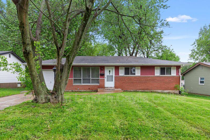 House for rent at 834 Font Lane, Saint Louis, MO 63137