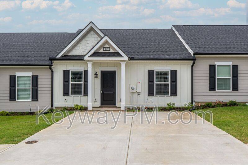 Townhouse for rent at 5029 Greer Dr, Grovetown, GA 30813