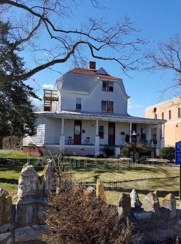 Apartment for rent at 14 Tansboro Rd #3, Berlin, NJ 08009