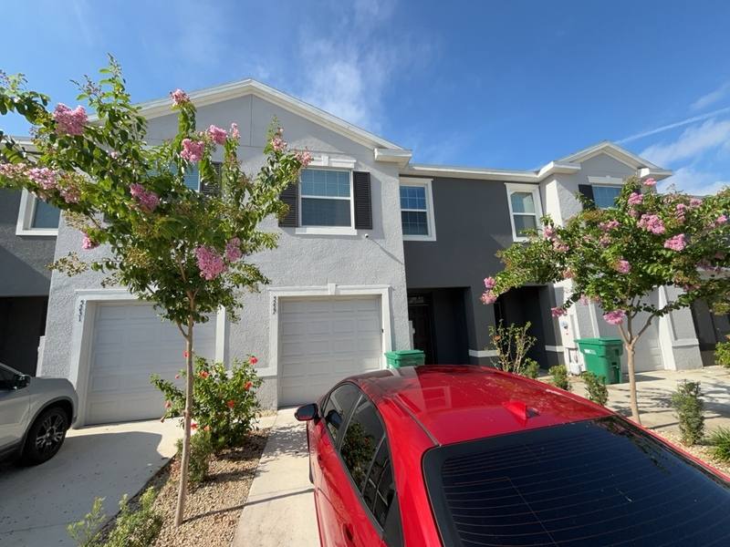Townhouse for rent at 5227 Dragonfly Dr, Wildwood, FL 34785