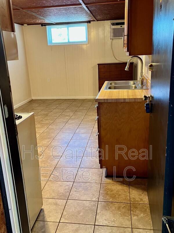 Apartment for rent at 117 N Shamrock Dr #7, East Alton, IL 62024