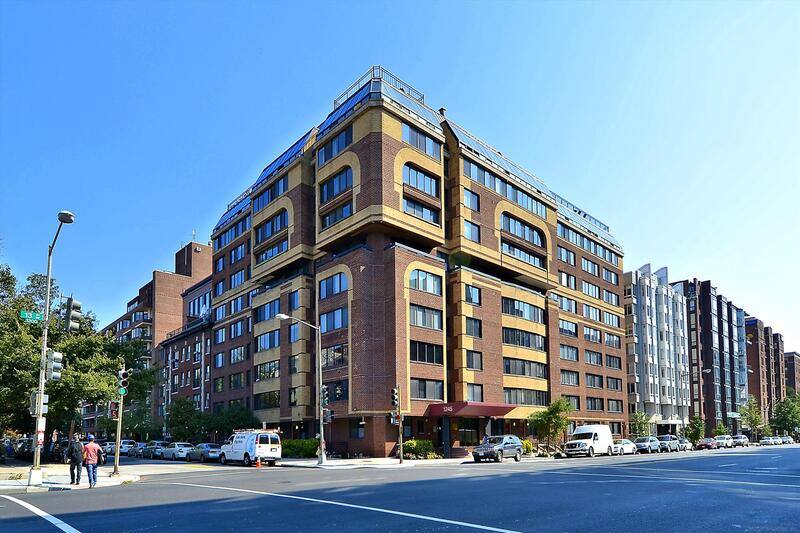 Condo for rent at 1245 13th St NW, Washington, DC 20005