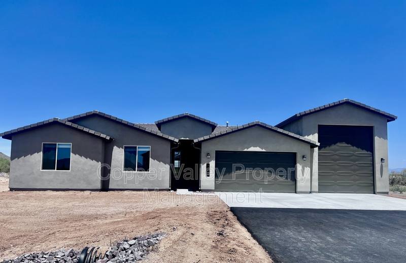 House for rent at 13848 E Barwick Dr, Scottsdale, AZ 85262