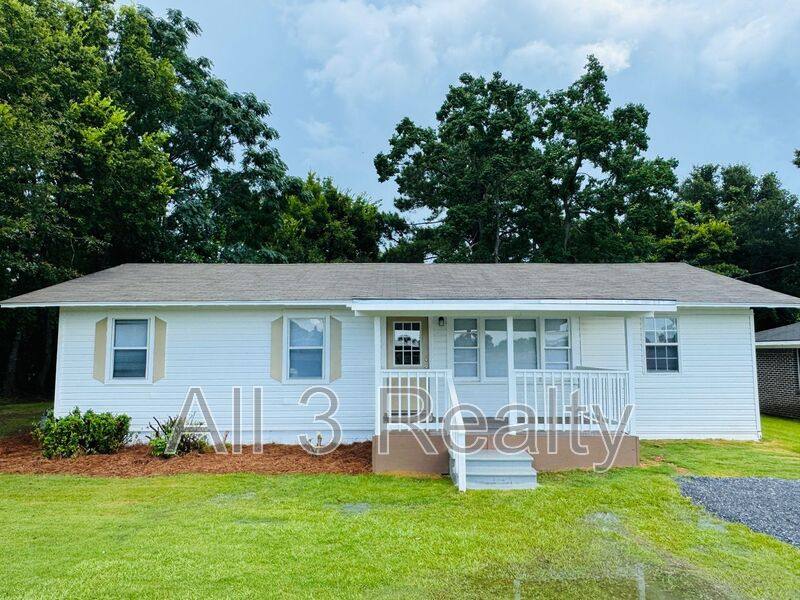 House for rent at 287 McNeal St, Tallassee, AL 36078