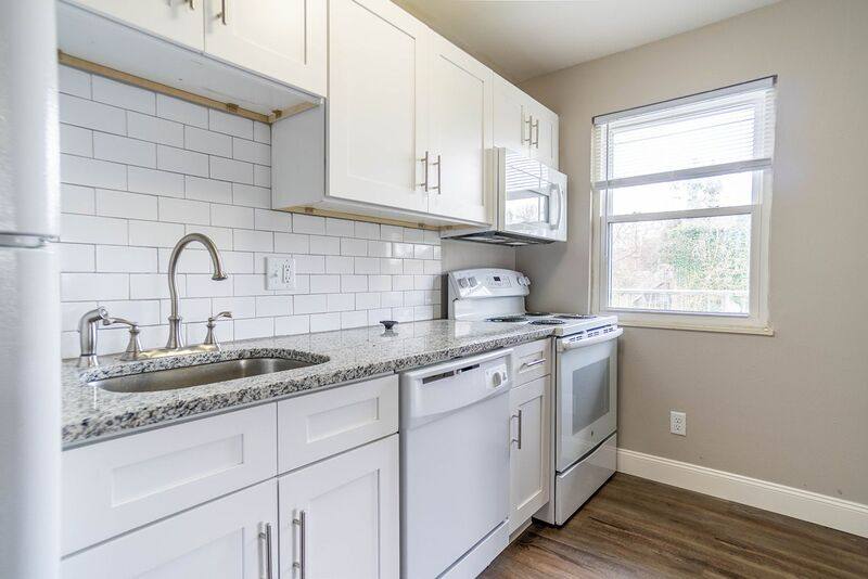 Apartment for rent at 331 Kendall Place #A, Columbus, OH 43205