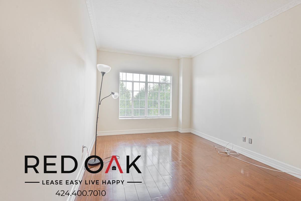 Condo for rent at 570 N Rossmore Ave #209, Los Angeles, CA 90004