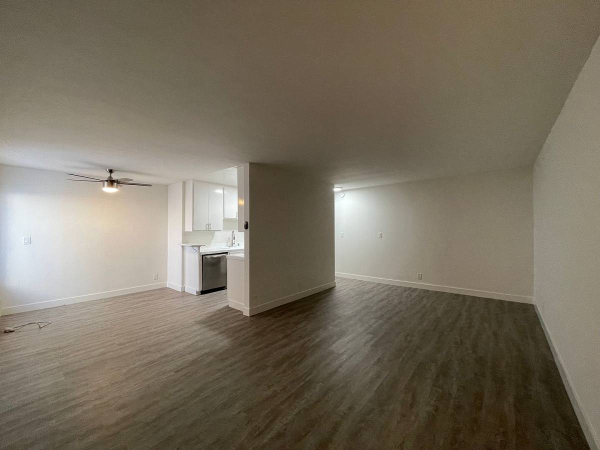 Apartment for rent at 1476 S Shenandoah St, Los Angeles, CA 90035