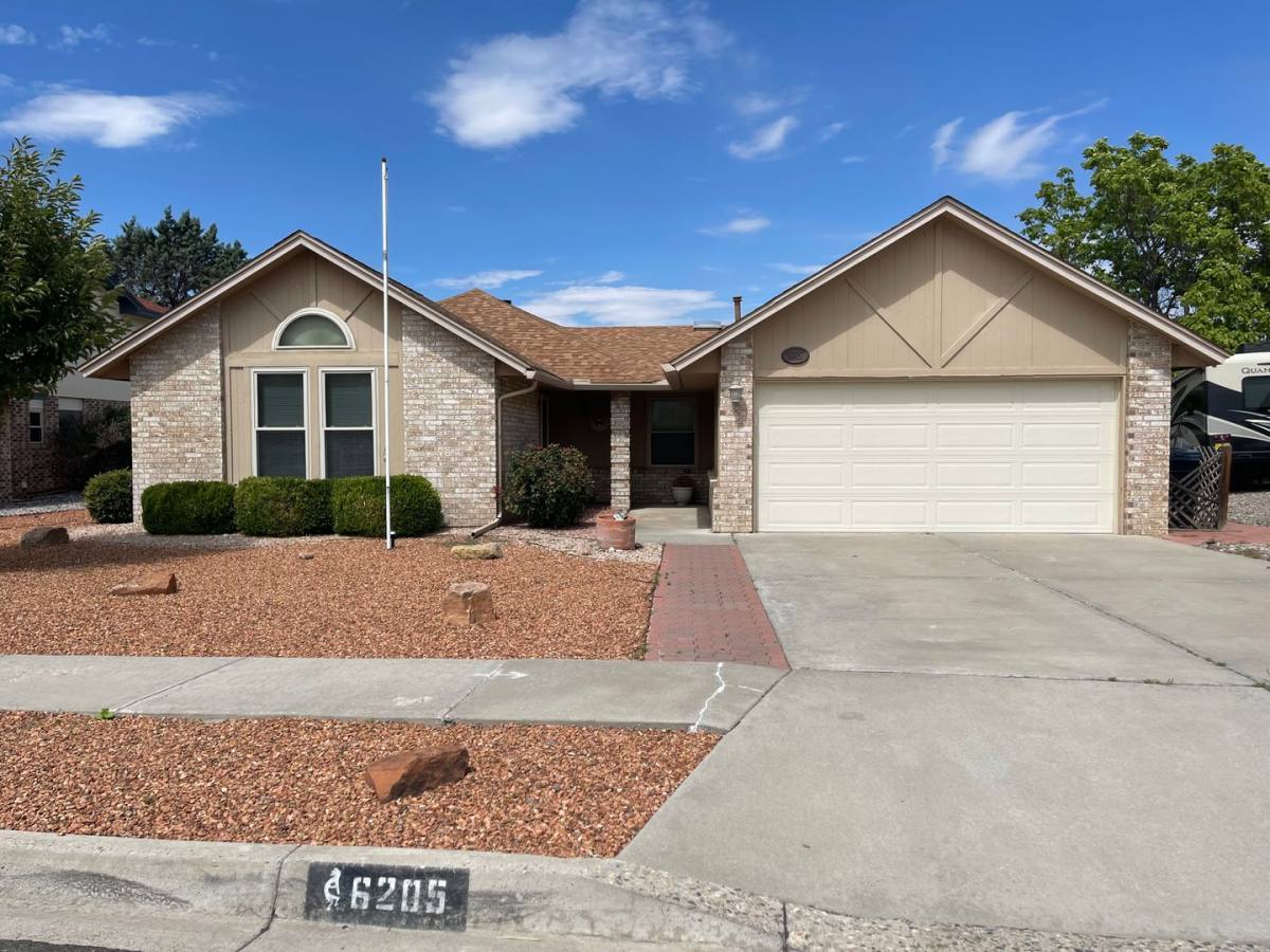House for rent at 6205 Bridle St NW, Albuquerque, NM 87120