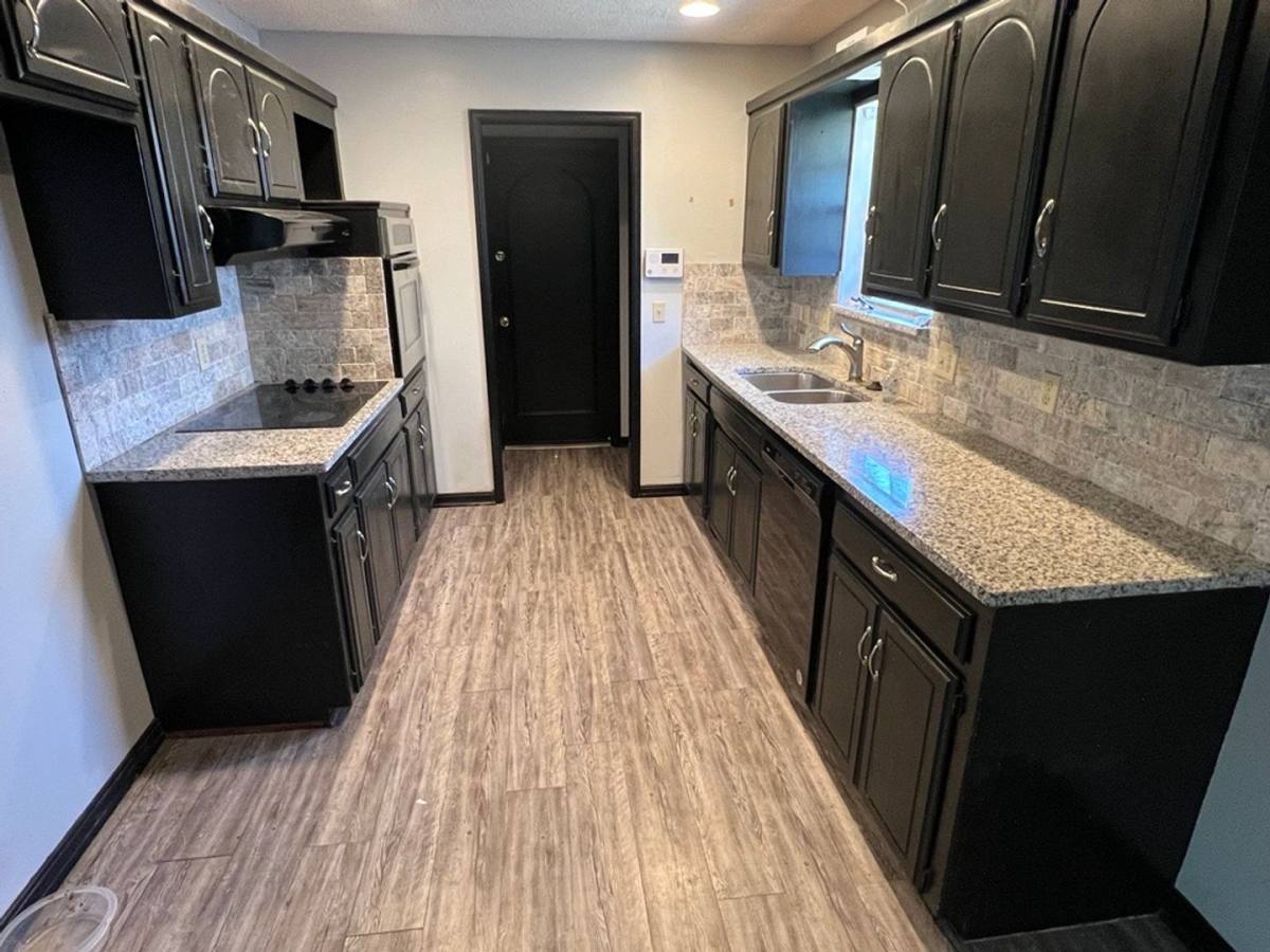 House for rent at 3821 Meadow Lane, Edmond, OK 73013