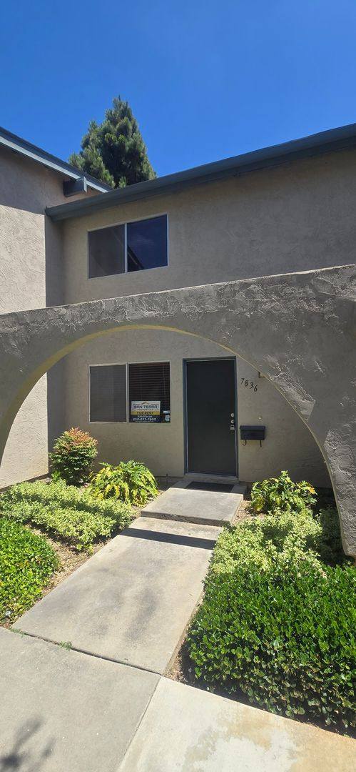 Townhouse for rent at 7836 Camino Raposa, San Diego, CA 92122