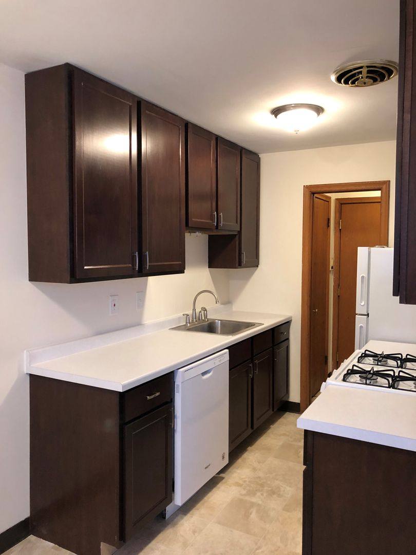 Apartment for rent at 1001 15 E, Minneapolis, MN 55423