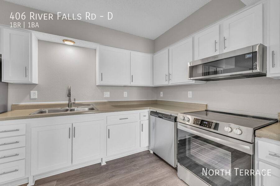 Condo for rent at 406 River Falls Rd #D, Kansas City, KS 66111