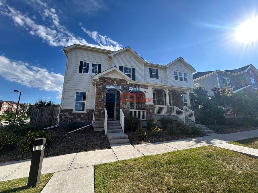 Townhouse for rent at 7571 S Winnipeg St, Aurora, CO 80016