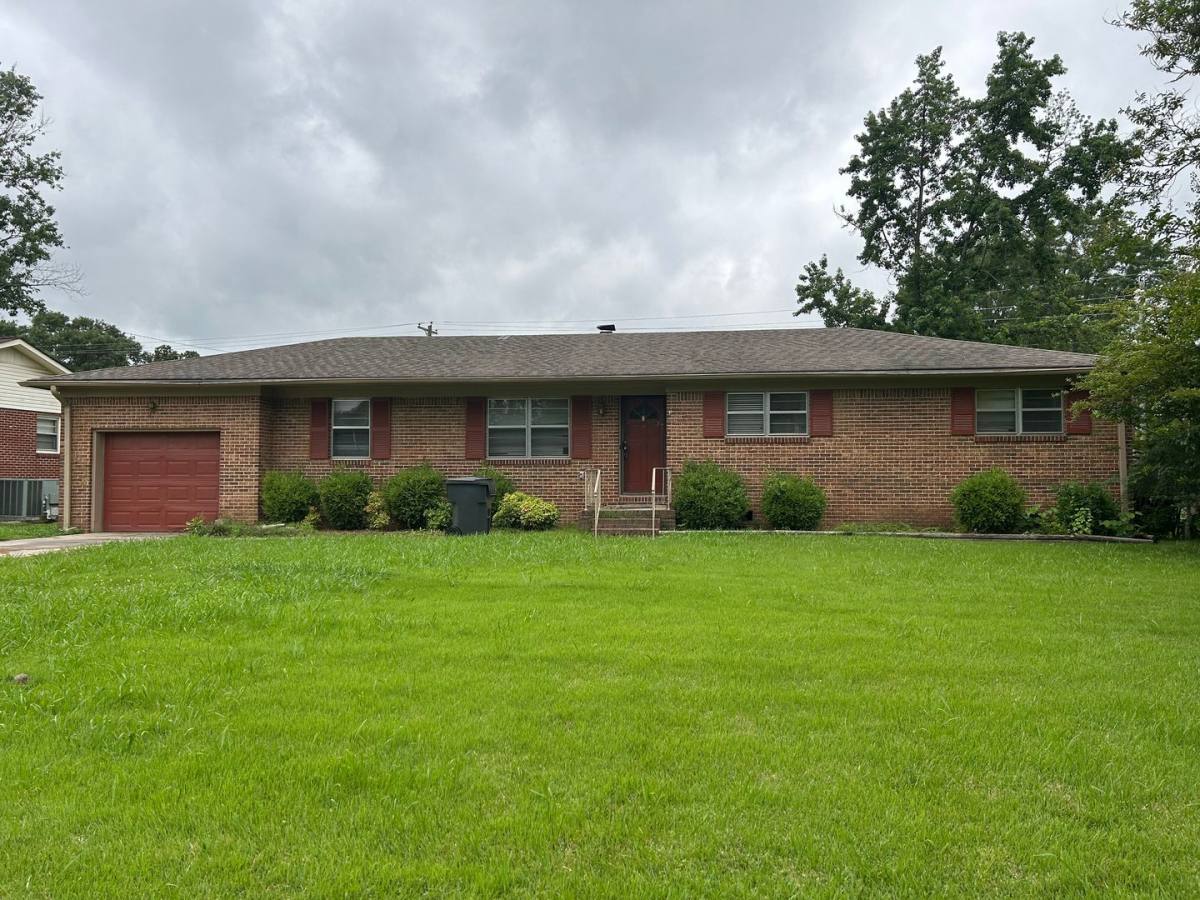 House for rent at 1805 19th Ave SW, Decatur, AL 35601