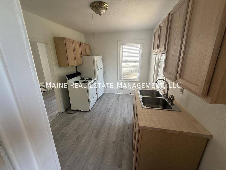 Apartment for rent at 8 Commercial St #4, Winterport, ME 04496