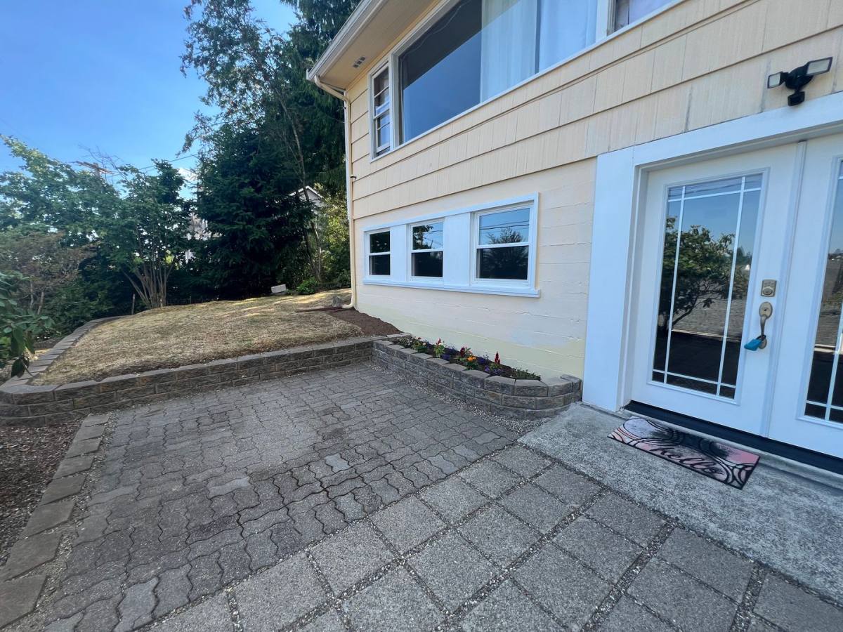 House for rent at 303 N Lafayette Ave, Bremerton, WA 98312