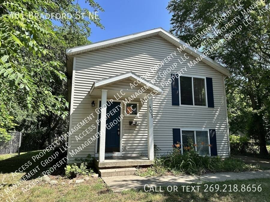 House for rent at 401 Bradford St NE, Grand Rapids, MI 49503