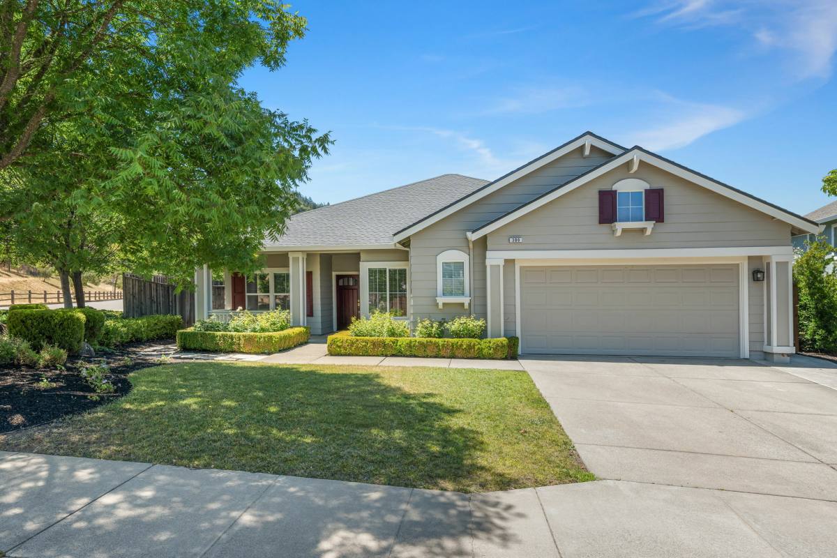 House for rent at 300 Homewood Court, Cloverdale, CA 95425
