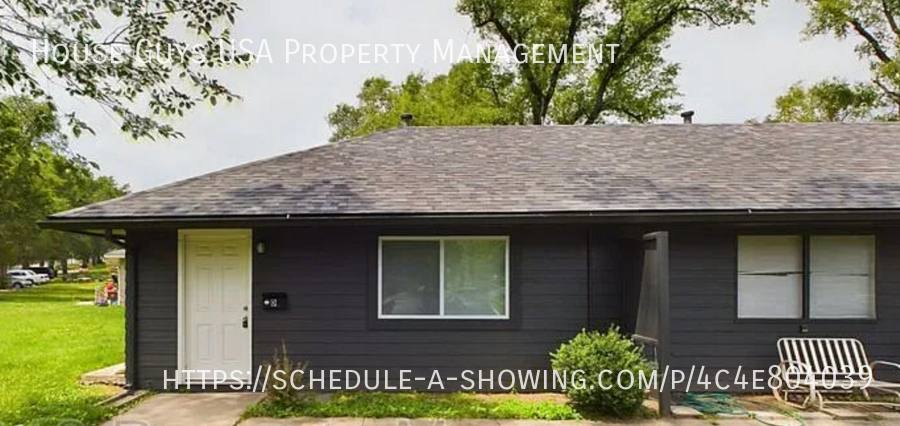 Apartment for rent at 15216 Bellaire Ave #A, Grandview, MO 64030
