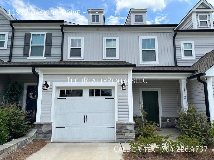 Townhouse for rent at 11912 Basking Dr #1, Charlotte, NC 28214