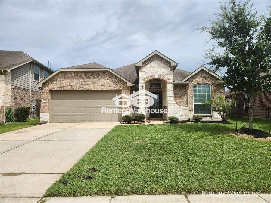 House for rent at 5131 Spring Terrace Lane, Rosharon, TX 77583