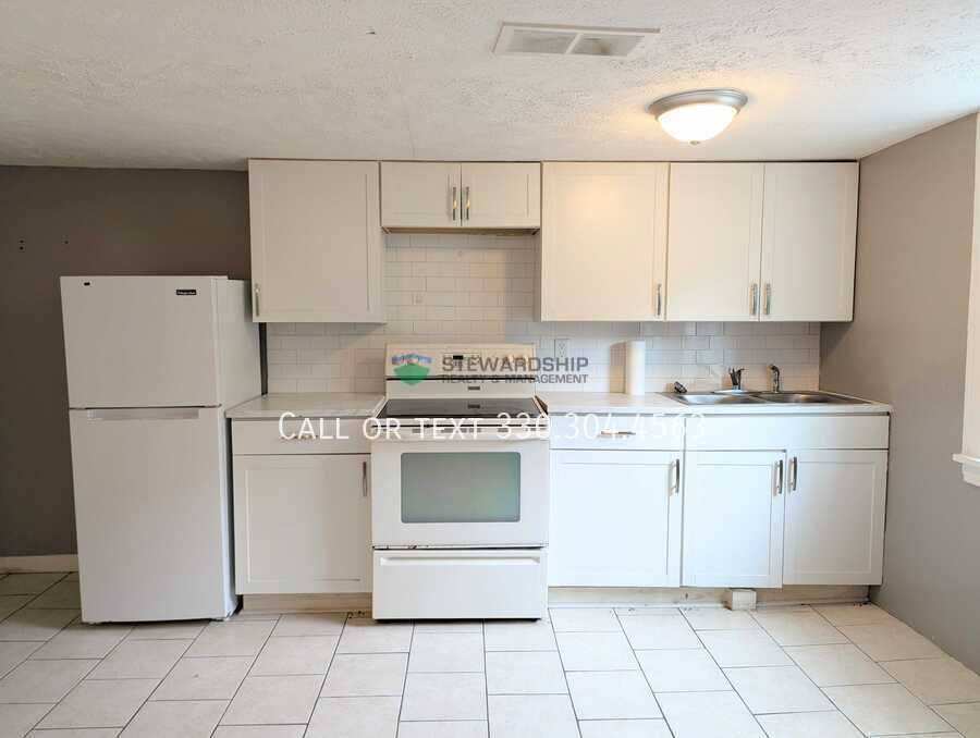 Apartment for rent at 177 Watson St #B, Akron, OH 44305