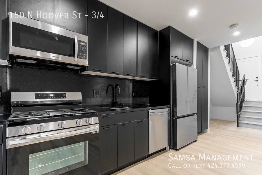 Townhouse for rent at 150 N Hoover St #3 4, Los Angeles, CA 90026