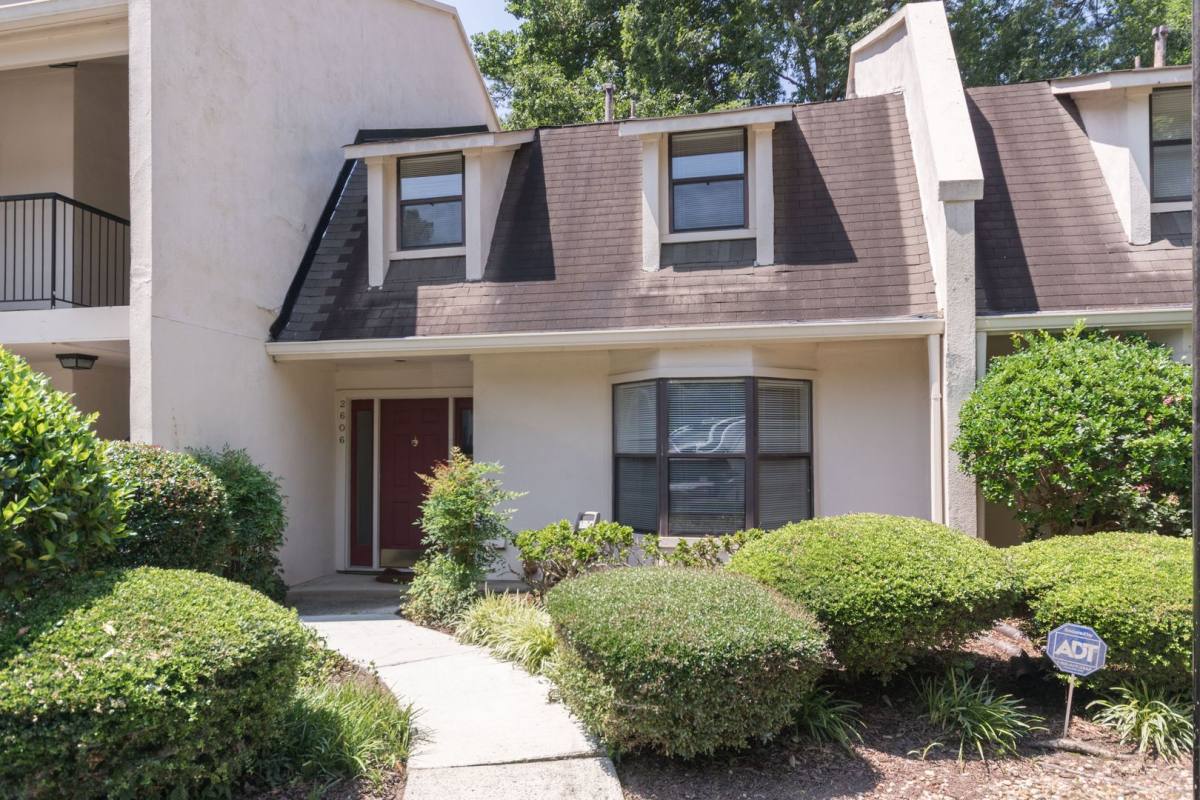 Condo for rent at 2606 Huntingdon Chase, Atlanta, GA 30350
