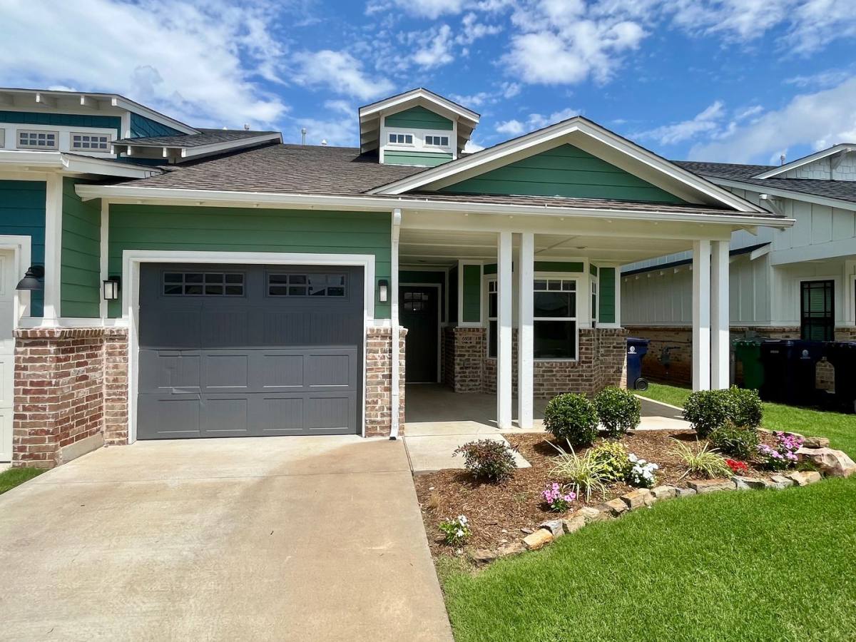 House for rent at 6508 Bent Wood Villas Dr, Oklahoma City, OK 73169