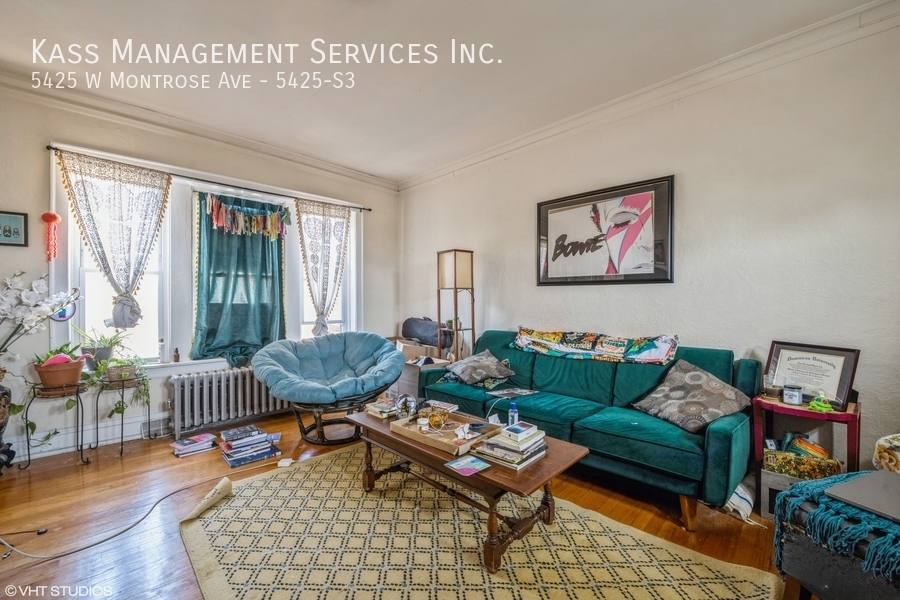 Apartment for rent at 5425 W Montrose Ave #S3, Chicago, IL 60641