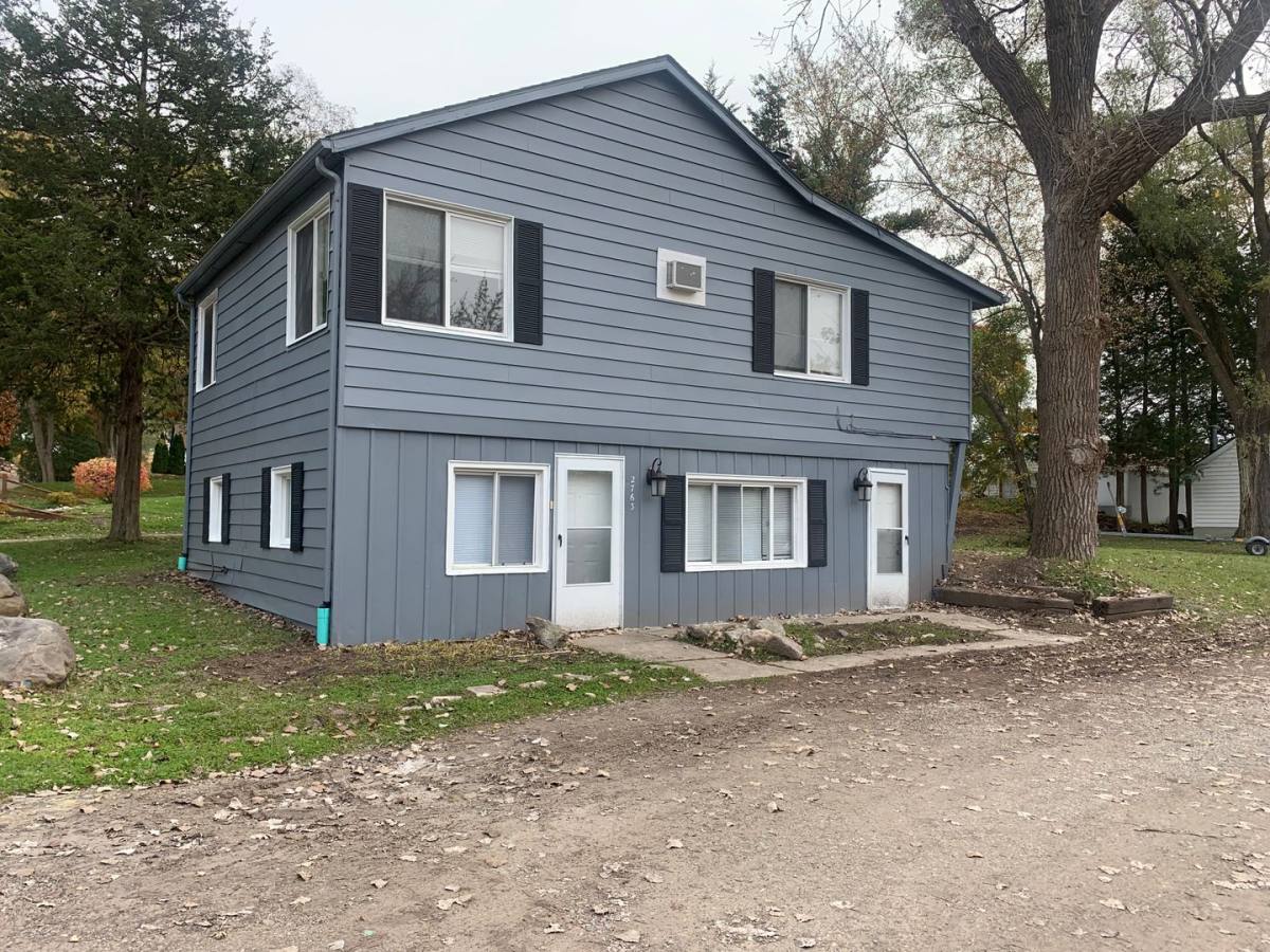 House for rent at 2763 Parklawn, Brighton, MI 48114
