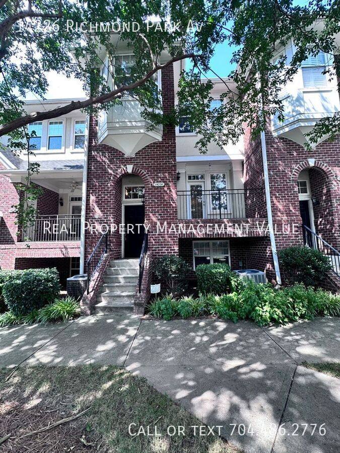 Townhouse for rent at 14226 Richmond Park Ave, Charlotte, NC 28277