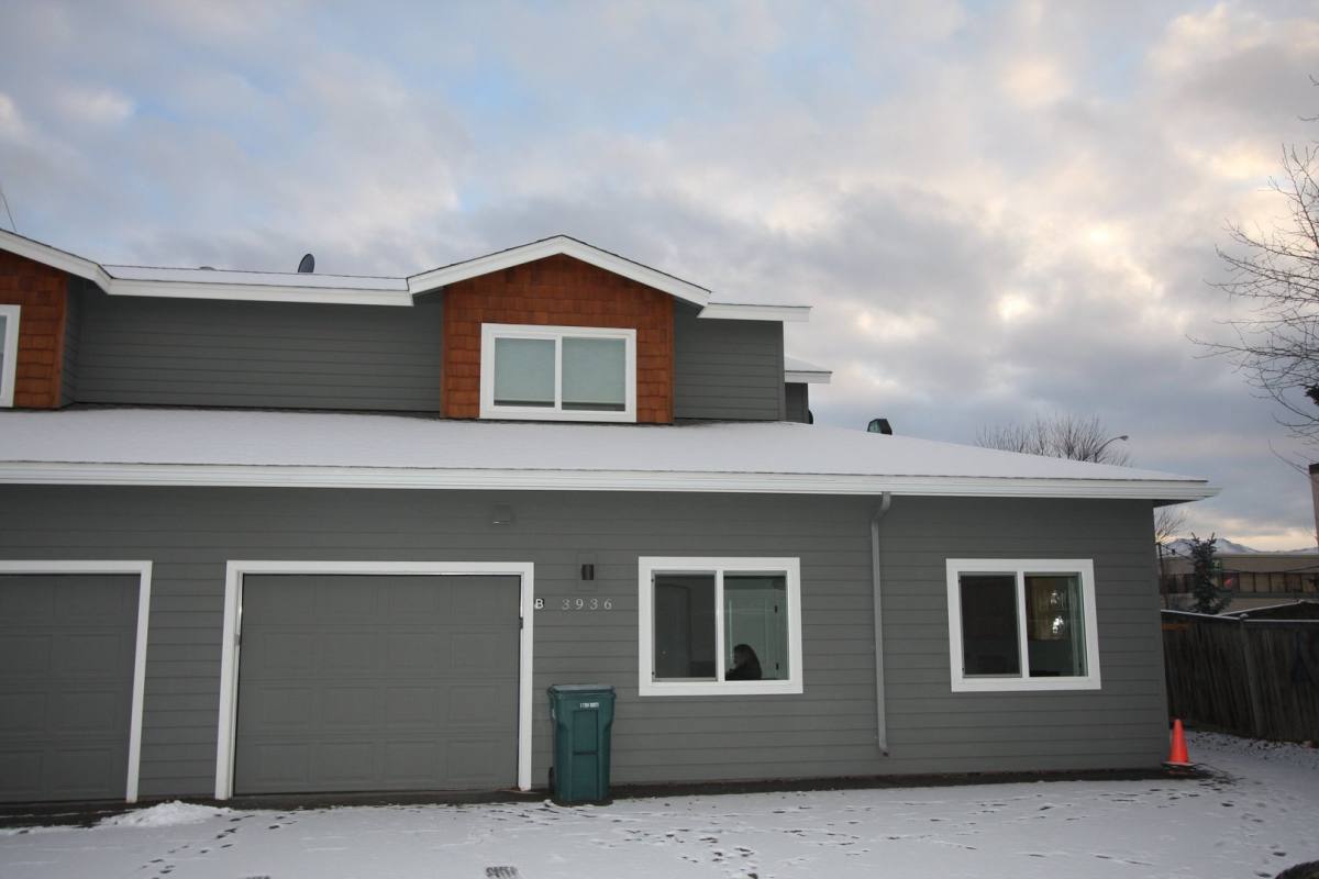 Townhouse for rent at 3936 Lakehurst Circle, Anchorage, AK 99502