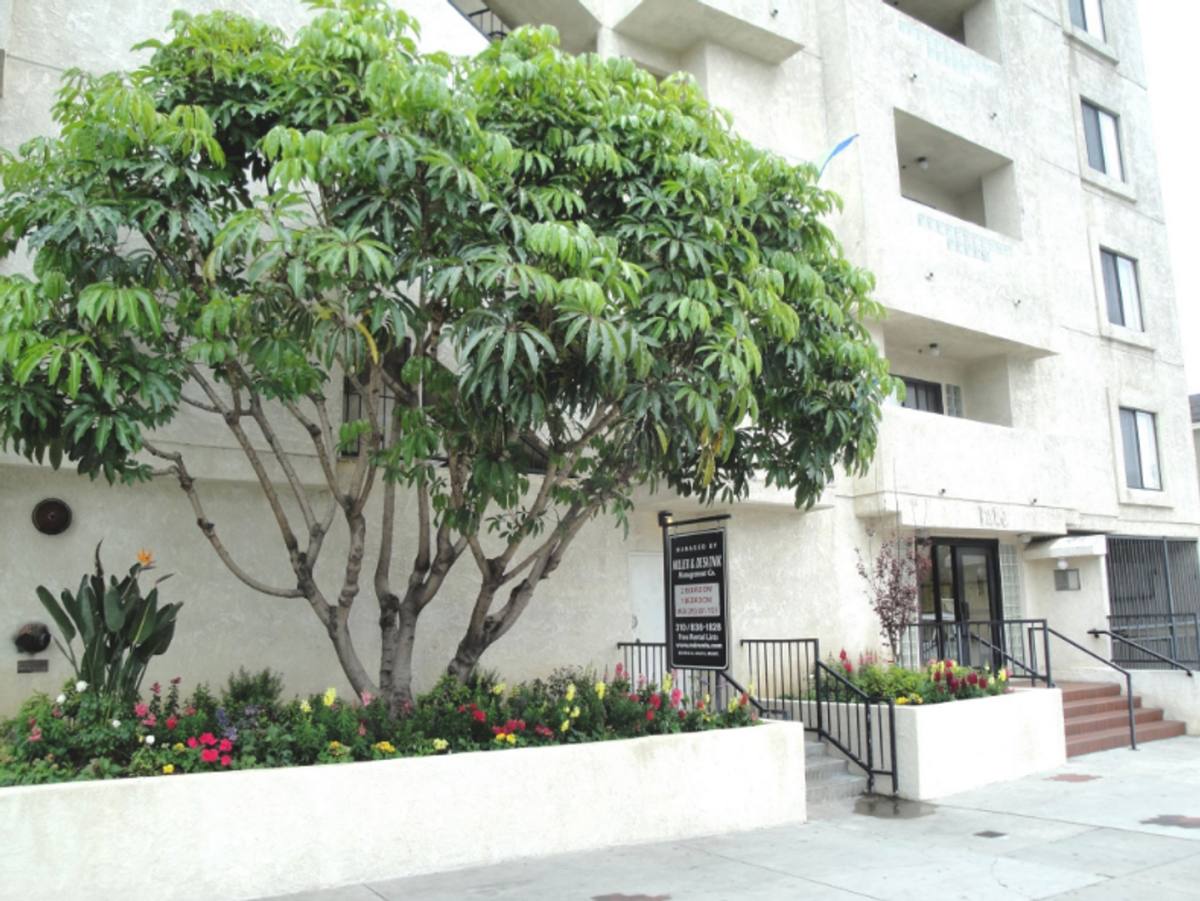 Apartment for rent at 1210 Venice Blvd, Venice, CA 90291