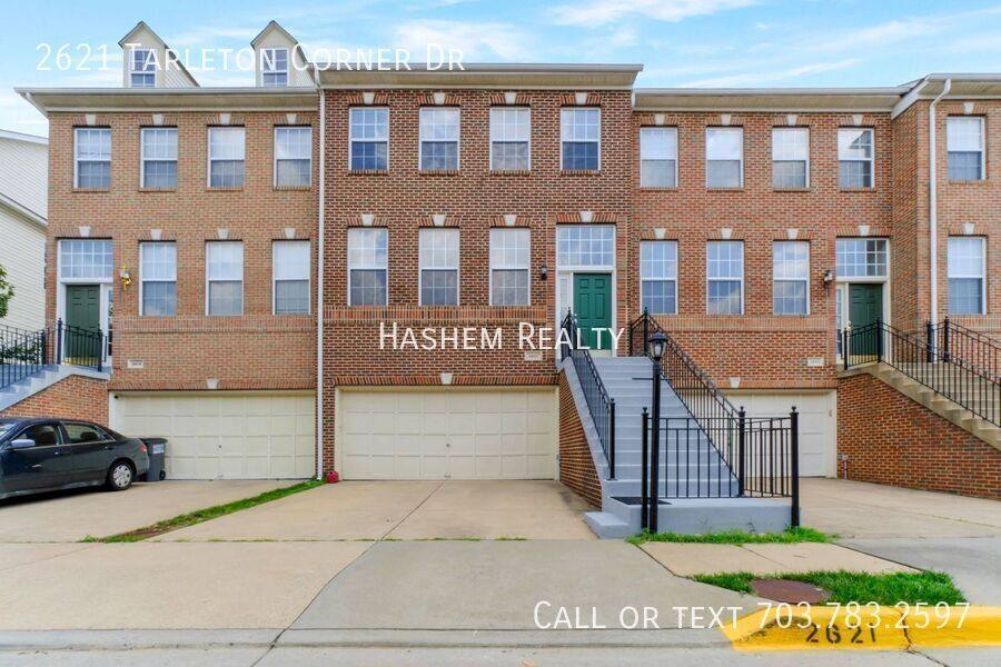 Townhouse for rent at 2621 Tarleton Corner Dr, Herndon, VA 20171