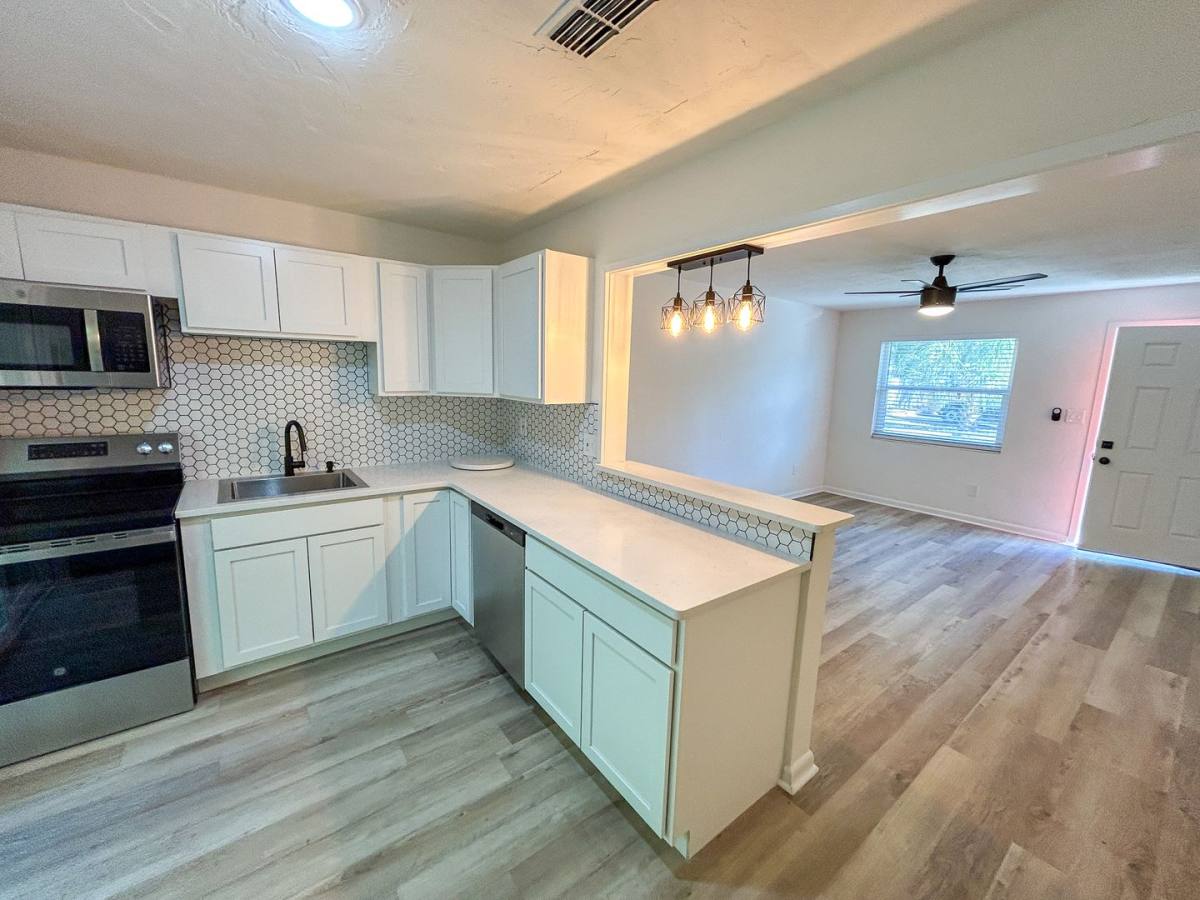 Apartment for rent at 414 SE 8th St #H, Gainesville, FL 32601