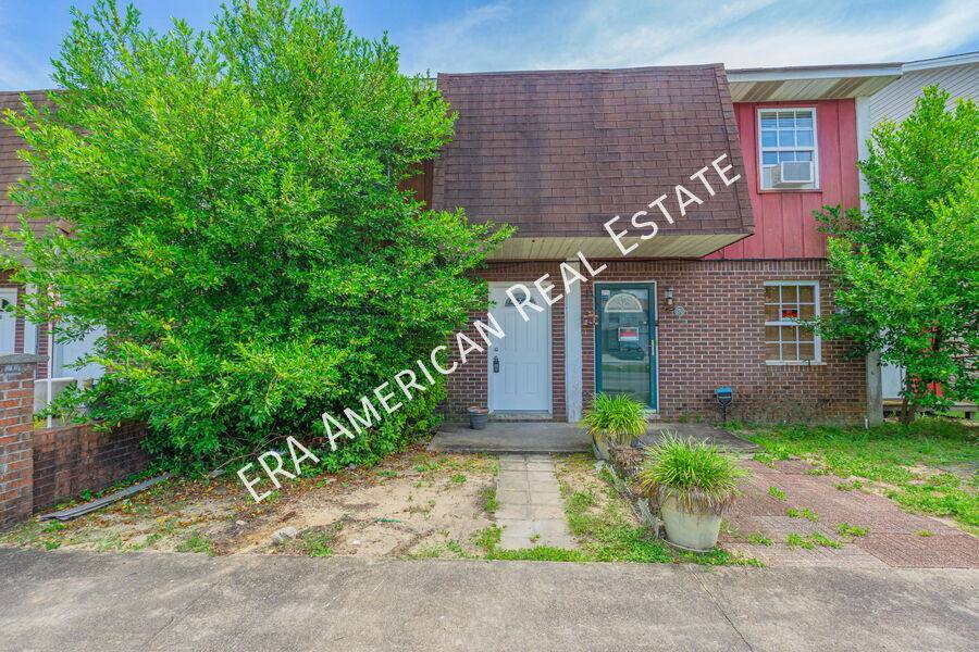 Townhouse for rent at 172 5th Ave, Shalimar, FL 32579