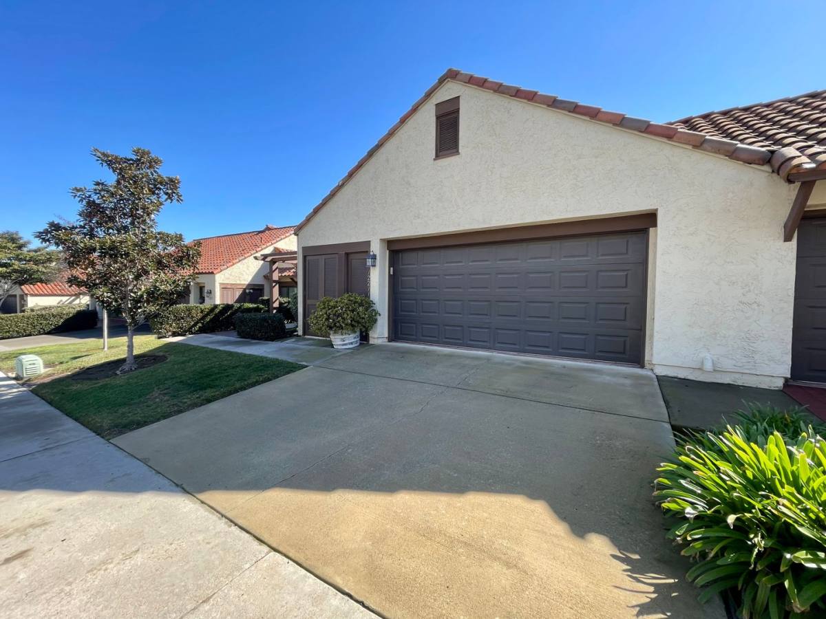 Townhouse for rent at 12211 Bajada Rd, San Diego, CA 92128