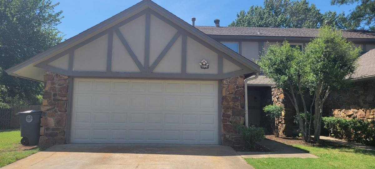 House for rent at 8028 S 79th E Ave, Tulsa, OK 74133