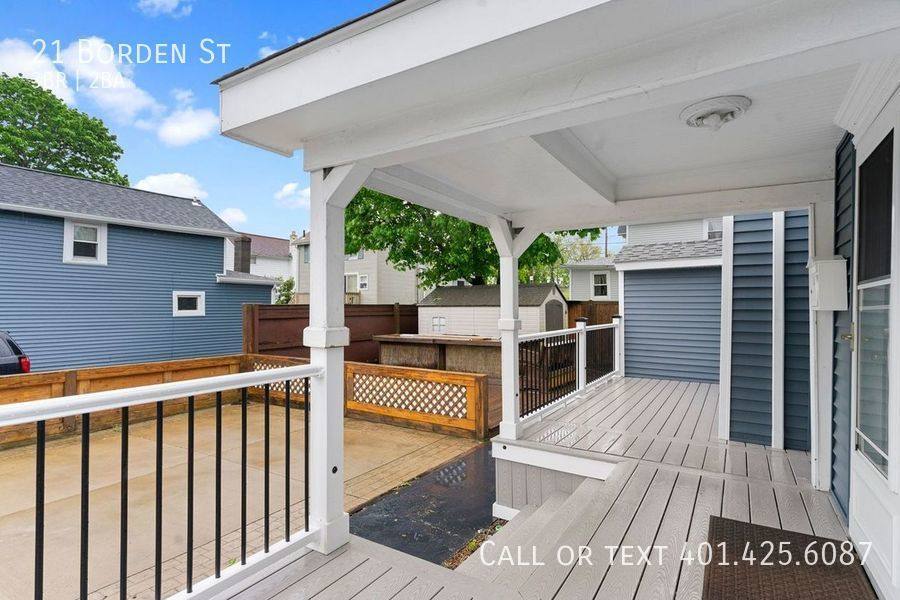 House for rent at 21 Borden St, Riverside, RI 02915