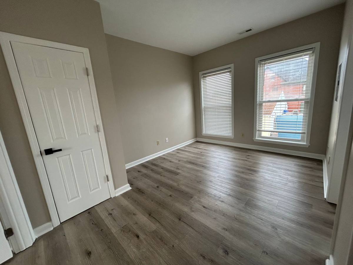 Apartment for rent at 101-103 N Franklin - 300 W Main St, Muncie, IN 47305
