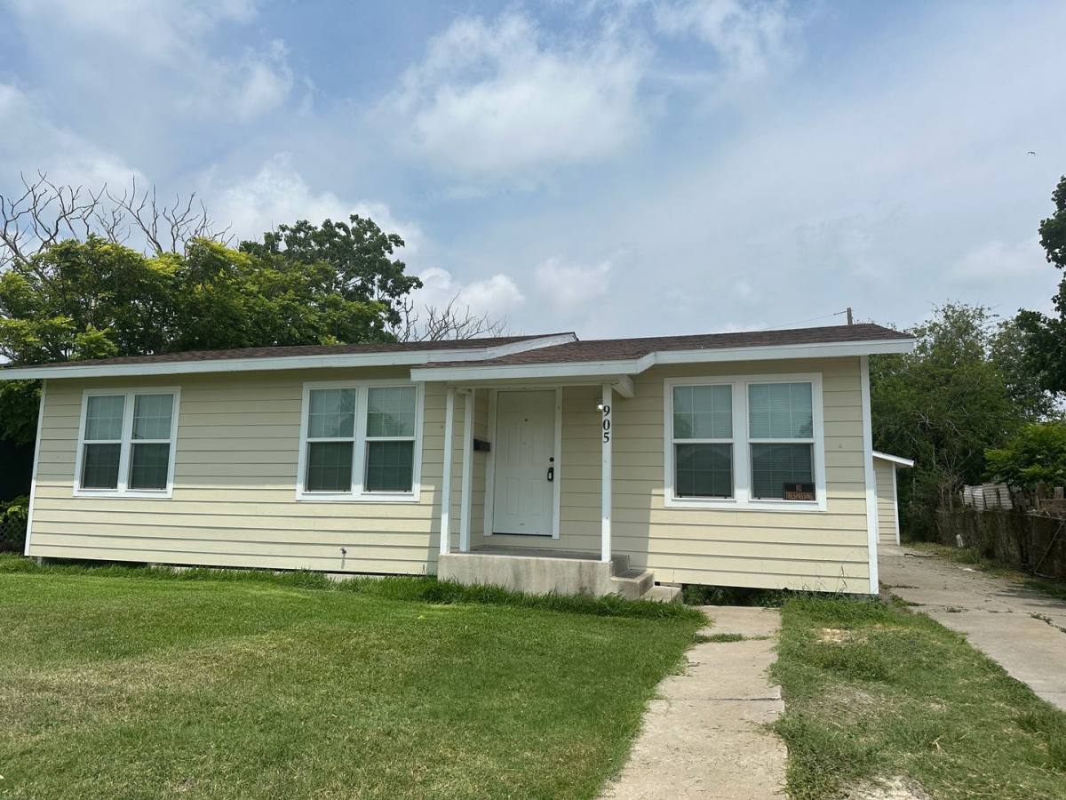 House for rent at 905 Ronald Dr, Corpus Christi, TX 78412