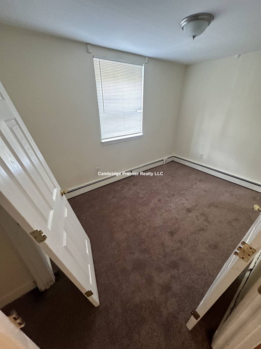 Apartment for rent at 48 Lake Ave, Woburn, MA 01801