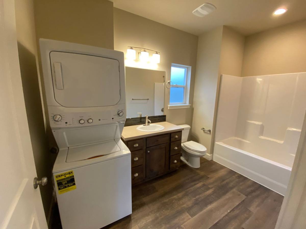 Apartment for rent at 2155 NW 12th St, Redmond, OR 97756