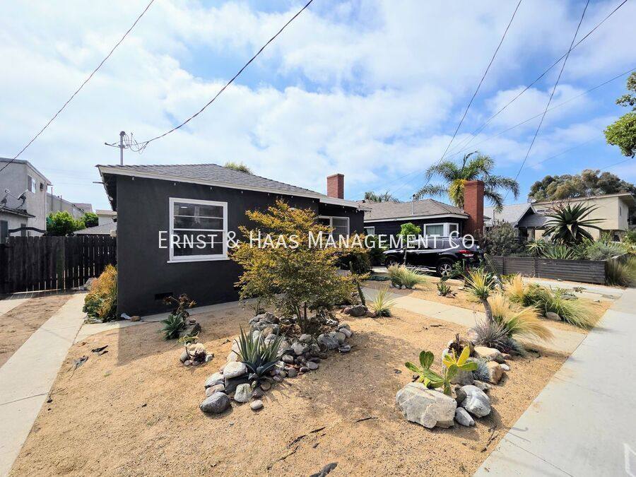 House for rent at 1067 Ximeno Ave, Long Beach, CA 90804