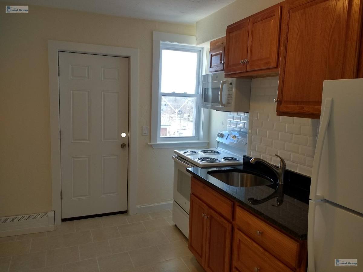 House for rent at 9 Temple St #3, Somerville, MA 02145